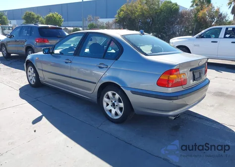 2004 BMW 325Xi из США, поврежденный, VIN WBAEU33434PR07538